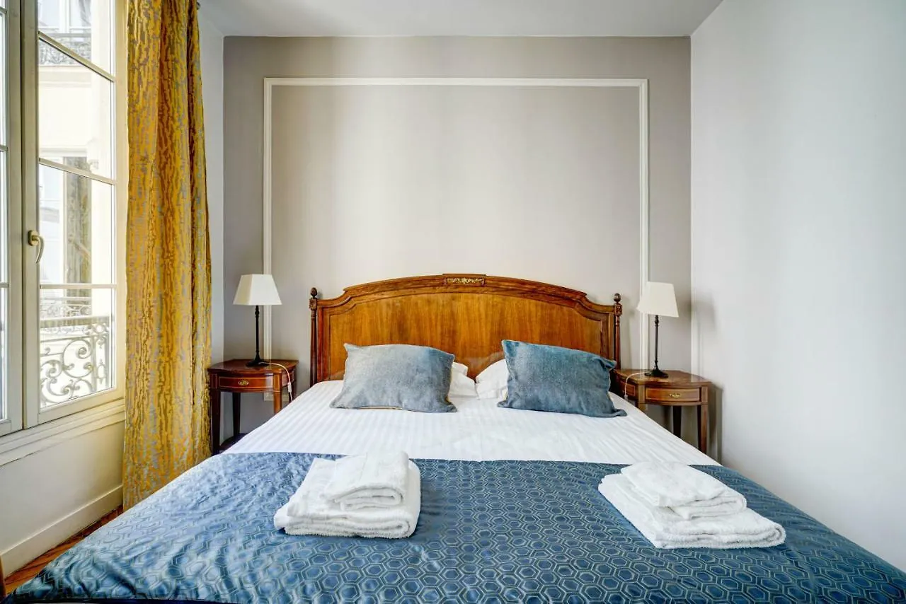 Apartments Du Louvre - Le Marais Paris